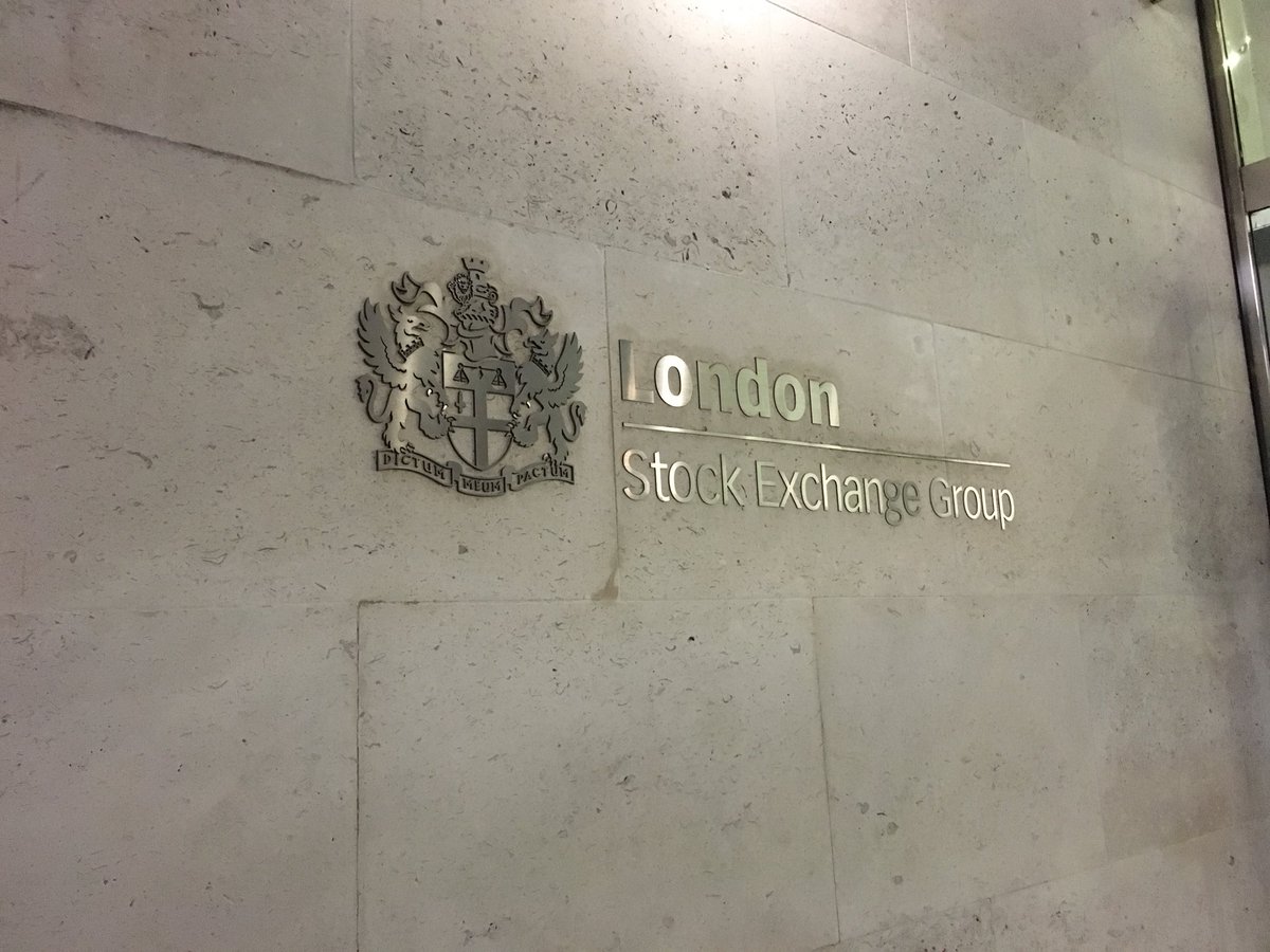 estimeo's tweet photo. Estimeo fait l’ouverture du London Stock Exchange  en compagnie de Xavier Rolet ! https://t.co/YTvfyJS1d1