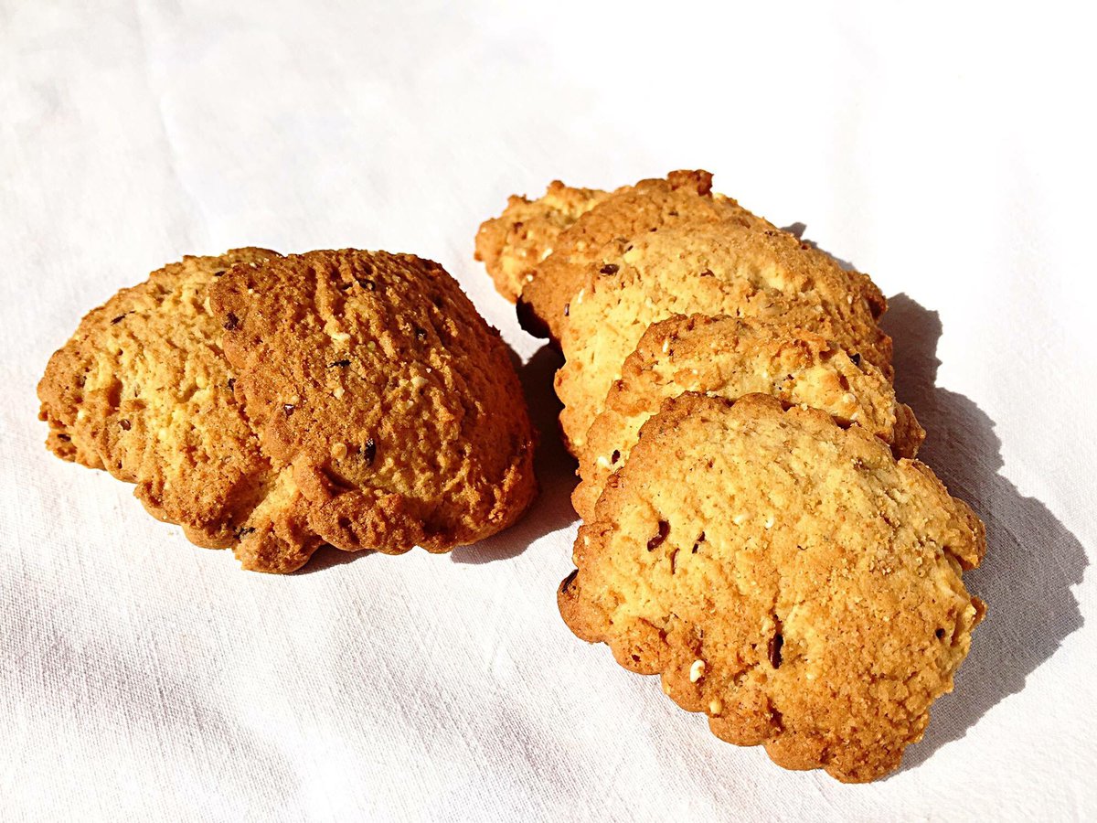 Dolcepiemonte's tweet image. Oggi è il #blackfriday anche su #dolcepiemonte, scopri gli sconti sui frollini ai cereali dolcepiemonte.com/it/biscotti/62… #gustosità #piemontesità #generosità i prodotti tipici piemontesi dei piccoli artigiani. Tutto il #gusto della #tradizione. @sieynard @AmiciReale