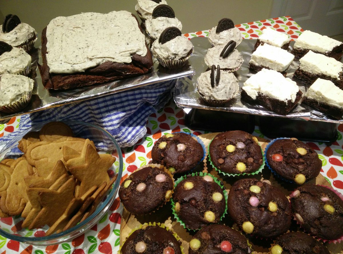 FamilyHeadChef's tweet photo. While the wife battles her way through to bag a #BlackFriday deal I'm getting this lot ready to take to the school cake sale. May have taken it a little too far this year!  Brownies, Muffins, Cupcakes &amp; Gingerbread https://t.co/y4cr3m72eK