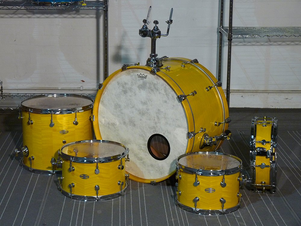 Not sure about a new TV or pot plant deal this #BlackFriday? How about taking a look at this Beech beauty! DM us and this could be yours for just £999 today only!  cambridgedrums.co.uk/blank-rwrlr/ye…