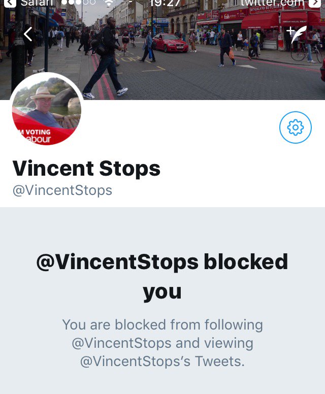 comadad's tweet photo. @BCCletts @branchenergy @VincentStops & paid by @LondonAssembly-funded @LonTravelWatch to be #Silent on @TfL #BusSafety https://t.co/uekRYfZcmq & to be #PraiseSinger for @LeonDaniels. I guess it pays to be #Ignorant? https://t.co/UM7YGWY2dc