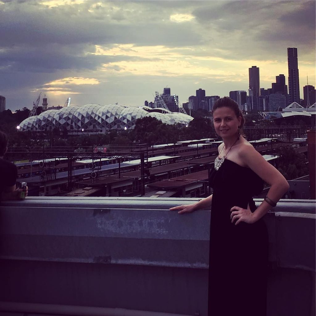 intrepidmuse's tweet photo. First Christmas party of the season. Well they call it ‘end of year’ to be PC, either way, what a view! #inspire9 #rooftopparty #rome2rio #christmasparty #festiveseason🎉 #fridaynight #sunset #cityscape https://t.co/Yk3ijmYUEp https://t.co/R3AvpHAQMz