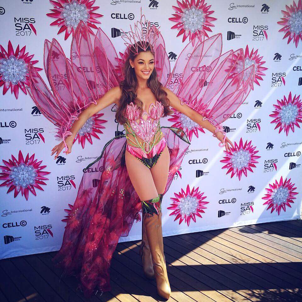 ilisma14569's tweet photo. Never have I been this excited to watch @MissUniverse show! Vote for @DemiLeighNP by retweeting this post! 🙌🏼✨ #MissUniverse #SouthAfrica https://t.co/Rb7DYQqG3Q