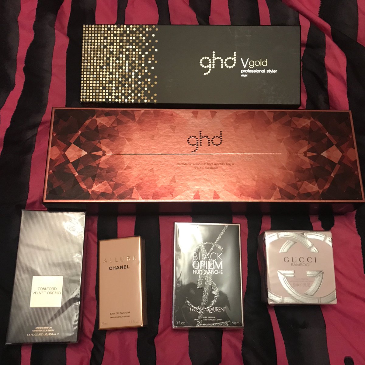 HazeFeet's tweet photo. Christmas Is Coming.... 🎅🏼 ⛄️ 

This Is Just The Start! 

https://t.co/siXsrMGFDj

Get Sending &amp; Spending 💰 🎁 

Amazon GC’S: hazefeet@outlook.com 

#GHD #TomFord #Chanel #Gucci #YSL 

#Findom https://t.co/OMu90C9tXx