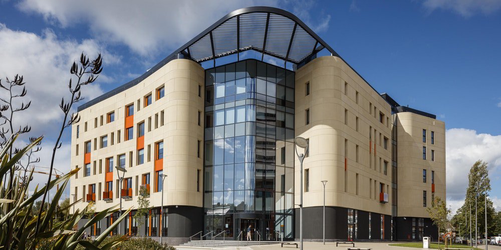 HWArchitectural's tweet photo. Completed Project. University of Hull, Allam Medical Building. Using @metaltechalumin System 17 #CurtianWalling, Windows and Doors, @dualsealglass &amp; @SGP_Ltd working with @irvconstruction https://t.co/ZA1ZWk9i82