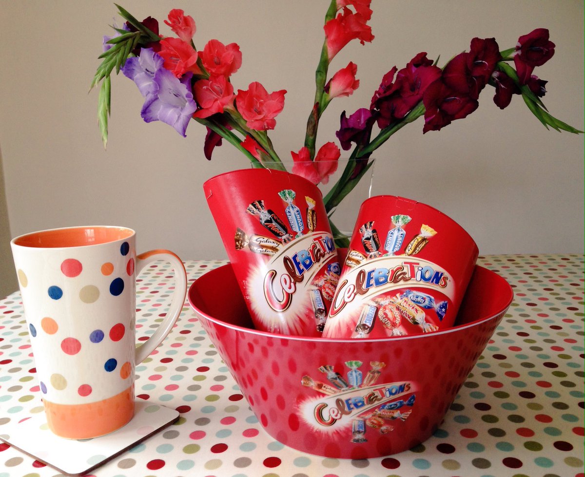 UKCelebrations's tweet photo. We're Celebrating #BlackFriday with a #RedFriday #Freebie - #Celebrations bowl &amp; Celebrations to fill it! Follow &amp; RT to win today 24/11/17 https://t.co/j2XnplfpSP