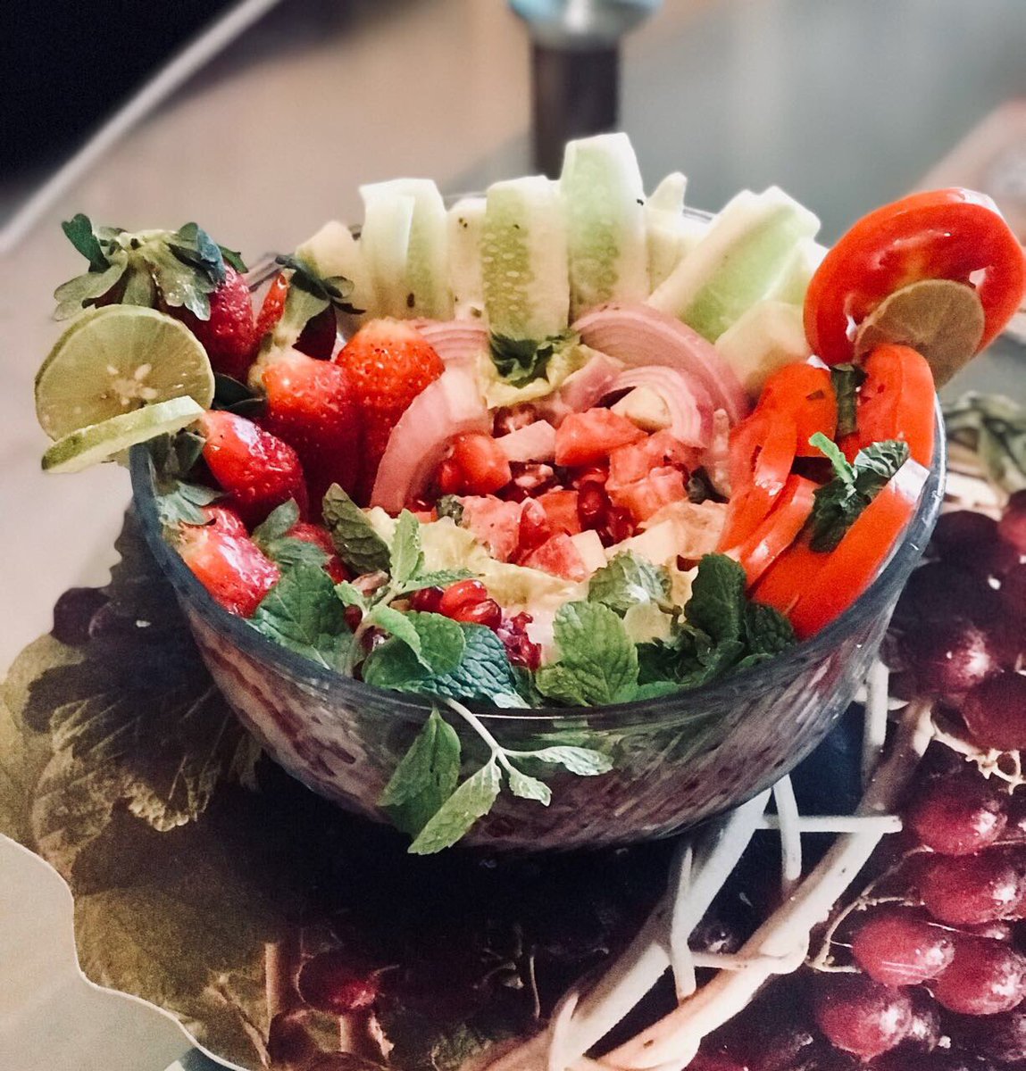 tiwari_mukesh's tweet photo. Healthy homemade salad prepared by my better half. Presenting the ‘Forest Fire veg Salad’ #vegetarian #salad #FridayFeeling #chefatlarge #masterchef https://t.co/XL7c7zQIsT