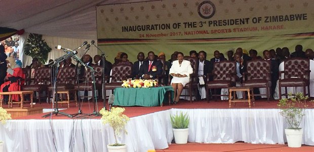 povonewstv's tweet photo. #ZimTransition - Zimbabwe's incoming President Emmerson Mnangagwa & his wife Auxilia Mnangagwa at the inauguration ceremony in Harare
#MnangagwaInauguration #Zimbabwe #ZimTransition #AuxiliaMnangagwa #EDReturns https://t.co/BtXj80YDGx