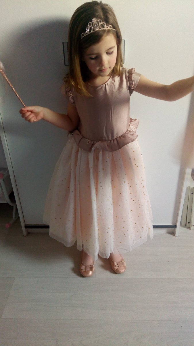 Dans 1 mois ★
<a href="/tapealoeil/">Tape à l'oeil</a> #taodream