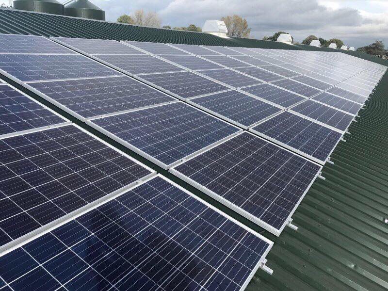 CuttingEdgeGrp_'s tweet photo. Any local businesses with a bit of roof or ground space, we can help you save up to 50% on your electricity bills by installing FREE solar panels. Leased buildings or owned doesn't matter. Get in touch. Solar Car Parks can be installed with charge points!
#SolarPVGrantServices https://t.co/1T9Q0FhD3n
