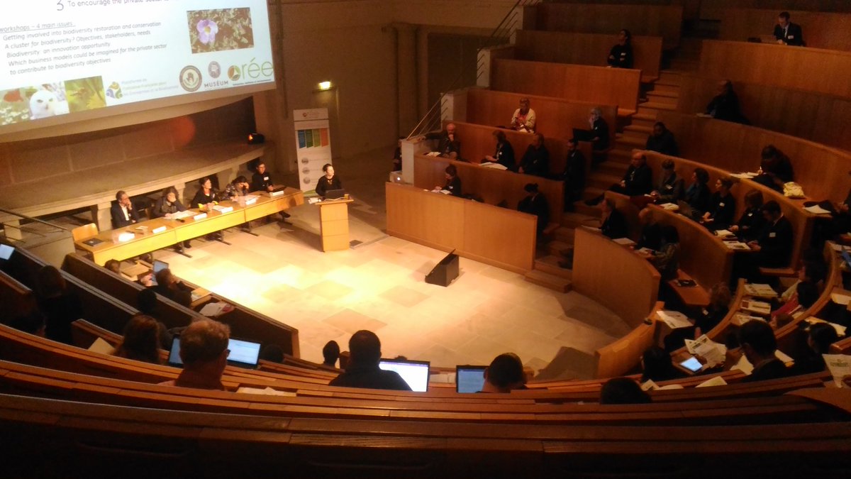 assoOREE's tweet photo. Audrey Coreau presenting @AFBiodiversite the new agency dedicated to #biodiversity in the Grand Amphithéâtre of @Le_Museum #GPBB @CBDNews https://t.co/wFL4faf7QQ