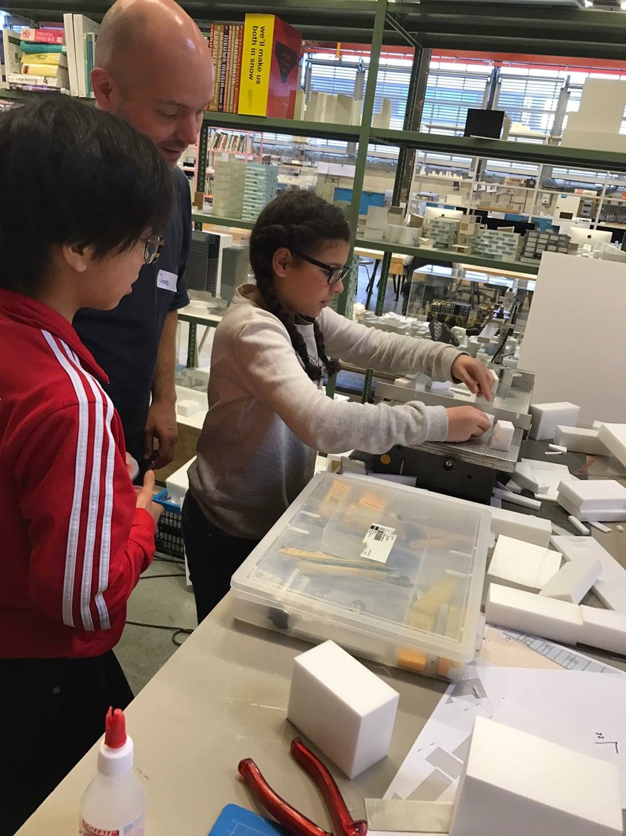 Students @WeekendschoolAN combined fun and serious designing here <a href="/111Amsterdam/">Workspace 1-1-1</a>.
Thanks <a href="/joostkorver/">Joost Körver</a> and team!