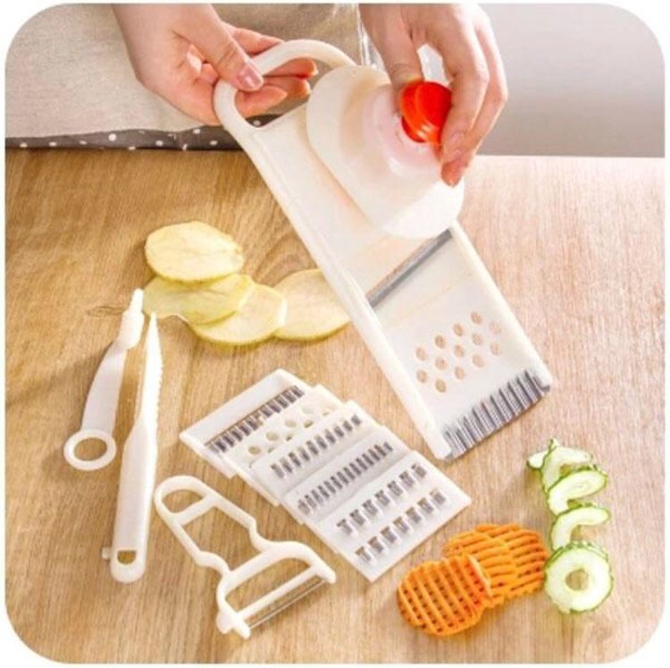 KirlySueKitchen's tweet photo. RETWEET &amp; FOLLOW to #win a #multifunction #fruit &amp; #vegetable #chopper #competition #prize #prizedraw #giveaway #Cook  #FreebieFriday https://t.co/EuJbzCXGNK