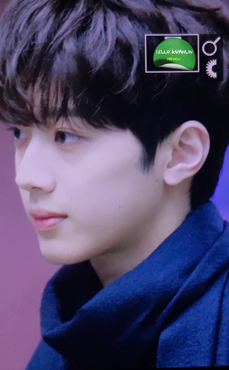 hello_kuanlin's tweet photo. 171124 Incheon Airport preview #라이관린 #賴冠霖 #워너원 #kuanlin 💕💕💕missing you ❤️❤️❤️ https://t.co/9e5Xn9BpNo