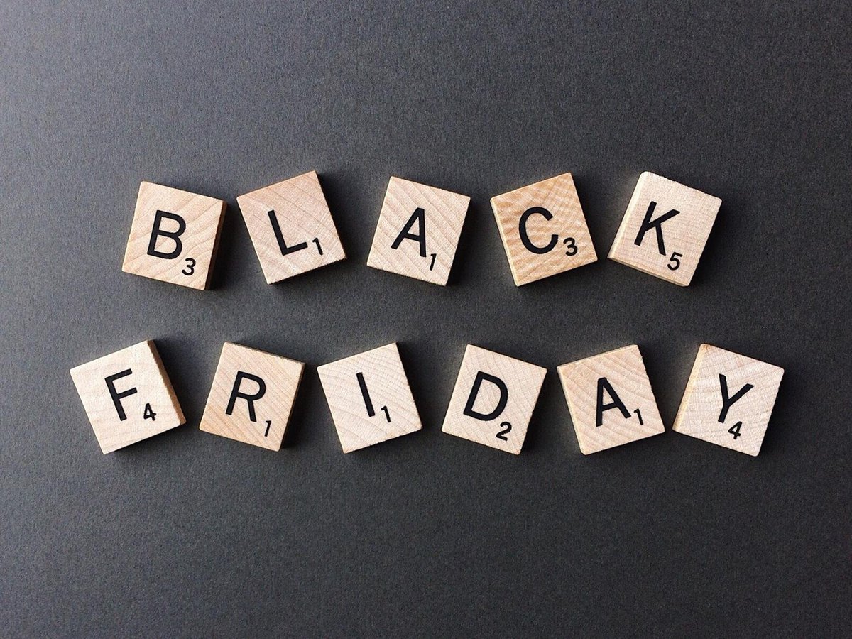 leponline's tweet photo. Here are some useful life hacks to help you survive Black Friday https://t.co/OzPDWJx7C7 https://t.co/BBSkLmWKaz