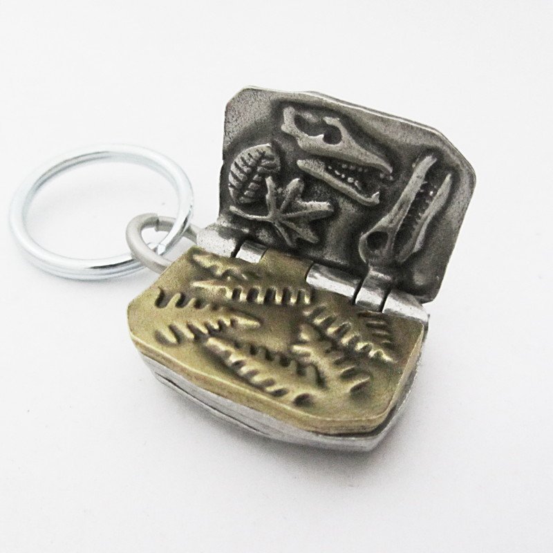 tlrcustom's tweet photo. Our Latest #fossils piece depicts the famous #Cretaceous Paleogene (K-Pg) Event, complete with a brass piece representing the Iridium rich layer. https://t.co/iym13SLAJl or https://t.co/mfkoMrlFpP #taylorcustom #paleontology #hellcreek #dinosaurs #ammonites #paleobotany https://t.co/ujY5ifbJH7