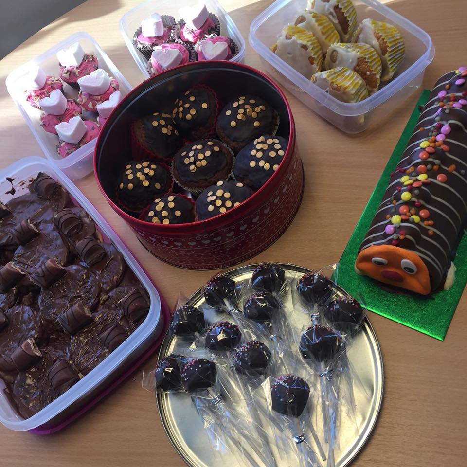 _dentaldesignUK's tweet photo. Cake isn't all bad... £100 donated to @BBCCiN for last weeks' bake sale
courtesy of Team Dental Design #CIN2017 #GoodCake #BadCake https://t.co/E7AQtSrbI6