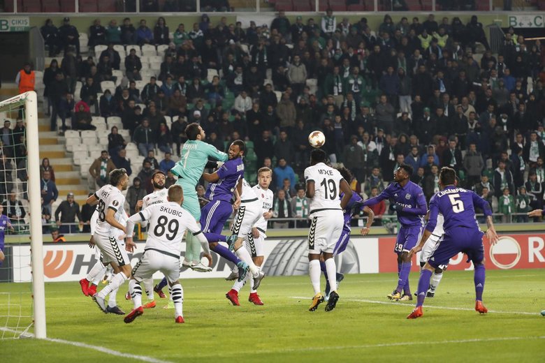 OMLaProvence's tweet photo. #KONOM : on a aimé l'ambiance du stade https://t.co/tYEzErES5x https://t.co/hvDJUNyXzM