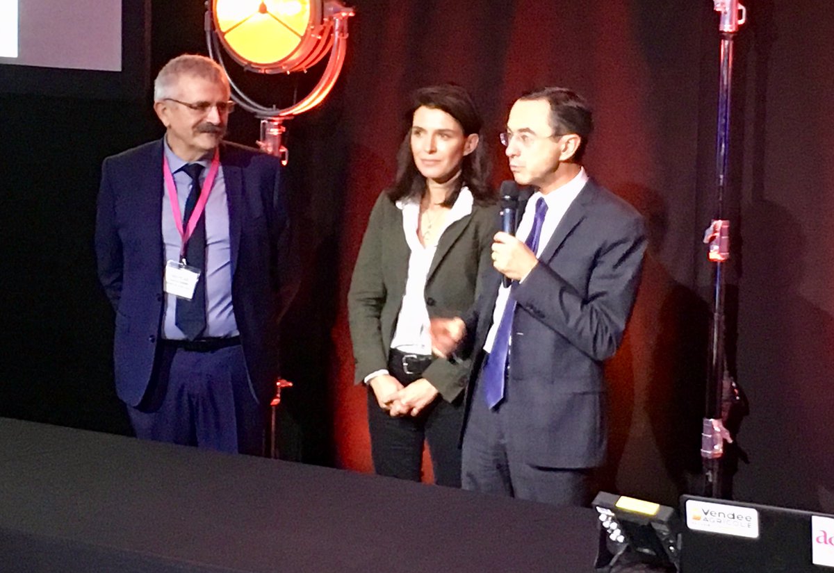 CH_Monnier's tweet photo. Ouverture du 1er Sommet #international Agtech en France @AgriStartSumm pour mettre en réseau les agriculteurs et les startups françaises et étrangères #Vendee https://t.co/rwGRm111lm