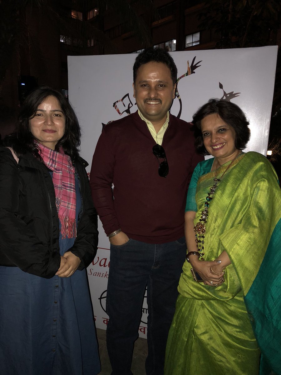 dimplekaul_in's tweet photo. With @authoramish and @kavitakane - the rockstars of #MythologicalFiction at @wordzcount. Thank You! @AdvaitaKala 😇👍🏻💫 https://t.co/mpTqwVN7J5