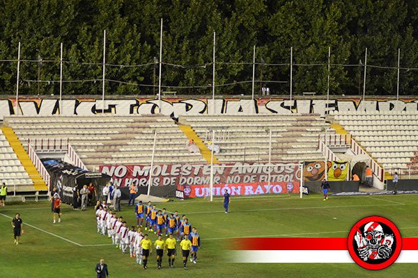 bukaneros92's tweet photo. Ayer, hoy y siempre.
No al fútbol negocio.
¡NO AL FÚTBOL LOS VIERNES! https://t.co/PSQxcR2J9K