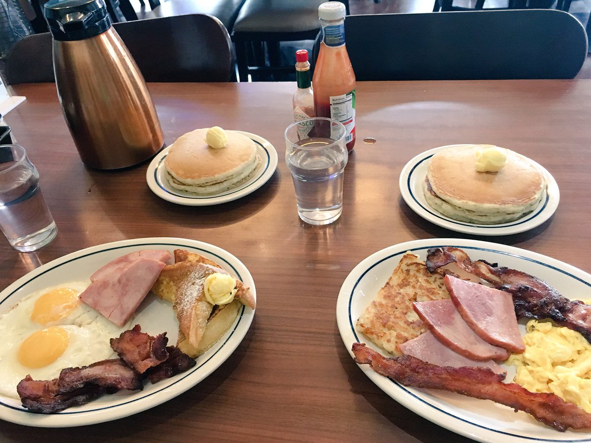 glicell12's tweet photo. More breakfast dates please.. #missingbabe https://t.co/NaOz4kQons