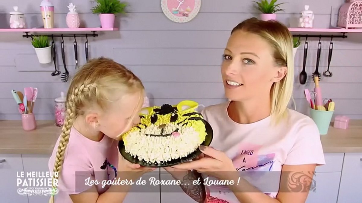 M6 Cette Semaine C Est Louane Qui A Choisi La Recette Un Gateau Au Chocolat En Forme De La Recette De Roxanelmp Facile A Reproduire T Co S9zz8ldftr Encore Plus M6 Cette Semaine C Est Louane Qui A Choisi La Recette Un Gateau Au Chocolat En Forme De La Recette De Roxanelmp Facile A Reproduire T Co S9zz8ldftr Encore Plus
