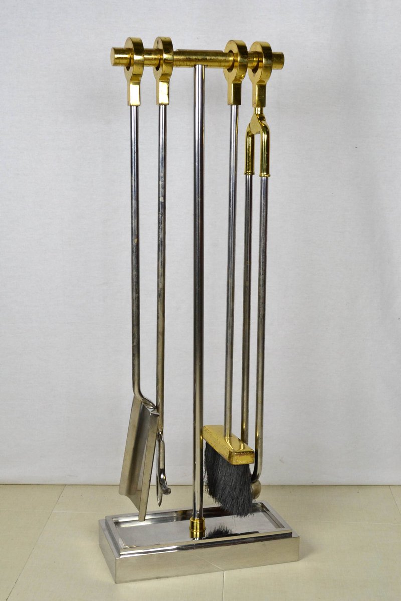 OffCenter20c's tweet photo. Danny Alessandro Modernist Fireplace Tools Brass Chrome 1970s #modernhomedecor #dannyallesandro #fireplacetools https://t.co/YepCdfdG2f https://t.co/CpIKe1OmuE