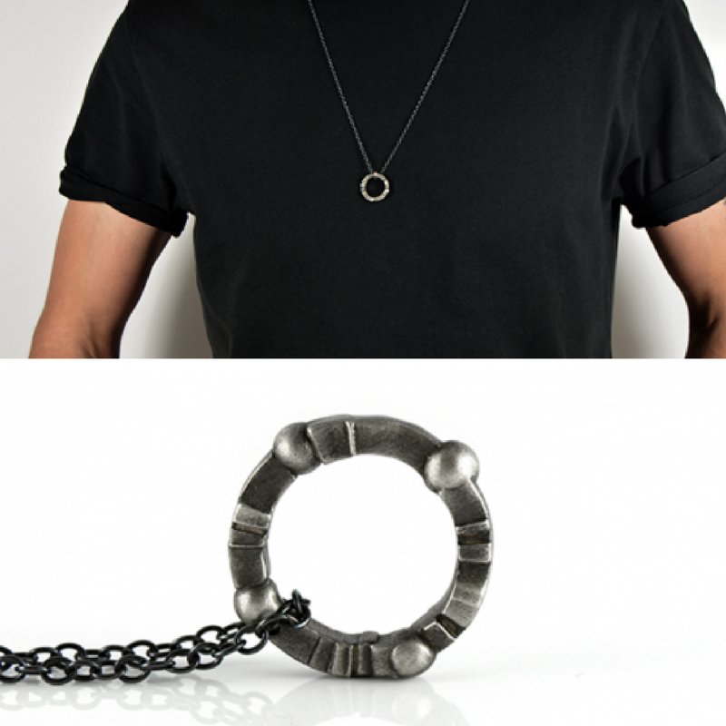 Our men's Helios Pendant is new in store. In Oxidised Sterling Silver. 
Textured matt finish. 

FREE shipping Today! Shop here bit.ly/2hPuNyQ

#fashionblogger #menswear #Mensfashion #giftsforhim #ChristmasGiftGuide #BlackFridayDeals #BlackFridayDeals #BlackFriday2017