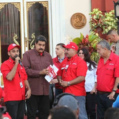 RLeon_PDVSA's tweet photo. En 3 claves: Voceros ofrecen balance sobre transformación estructural. 

Sepa detalles aquí https://t.co/hCYhTOwMas

Transformación PDVSA |Tercera Etapa | Plan Estratégico Socialista | PES 2016 – 2026 | Injerto Socialista | Socialista e Indestructible | #24Nov @NicolasMaduro https://t.co/D0Jn9qbhFE
