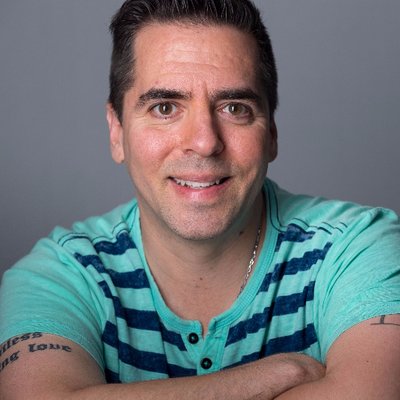 NEXT:   @BarryDavis_ joins @_MarkSutcliffe for weekly #BlueJays talk.   bit.ly/1uwtdOs      #ottnews https://t.co/sS5TRZNzqD