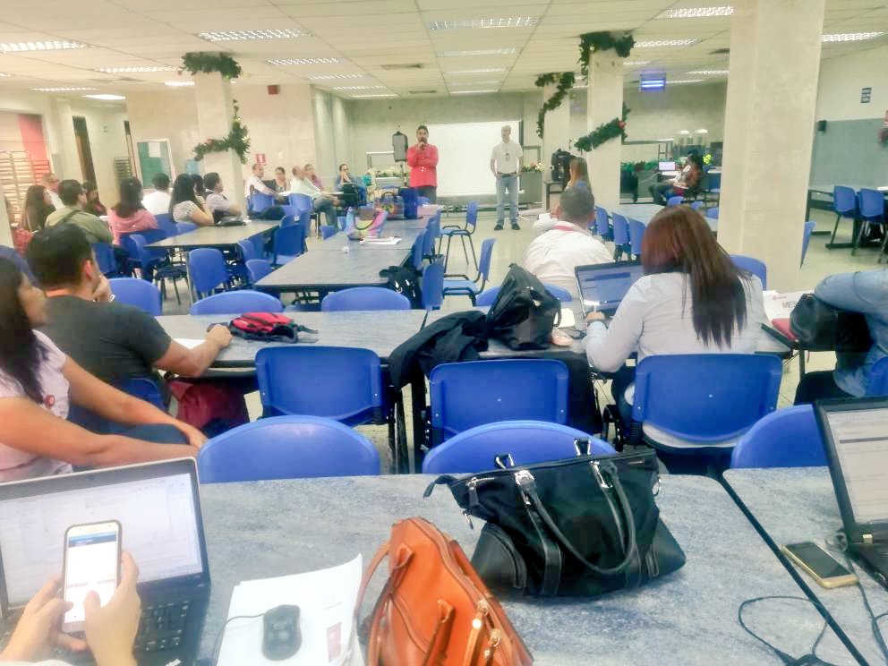 RLeon_PDVSA's tweet photo. #24Nov Planta de Llenado Yagua nos recibe. 

Estamos en asamblea junto a la clase trabajadora. 

Transformación PDVSA |Tercera Etapa | Plan Estratégico Socialista | PES 2016 2026 | @RLeon_PDVSA https://t.co/UOTZ9idxPK