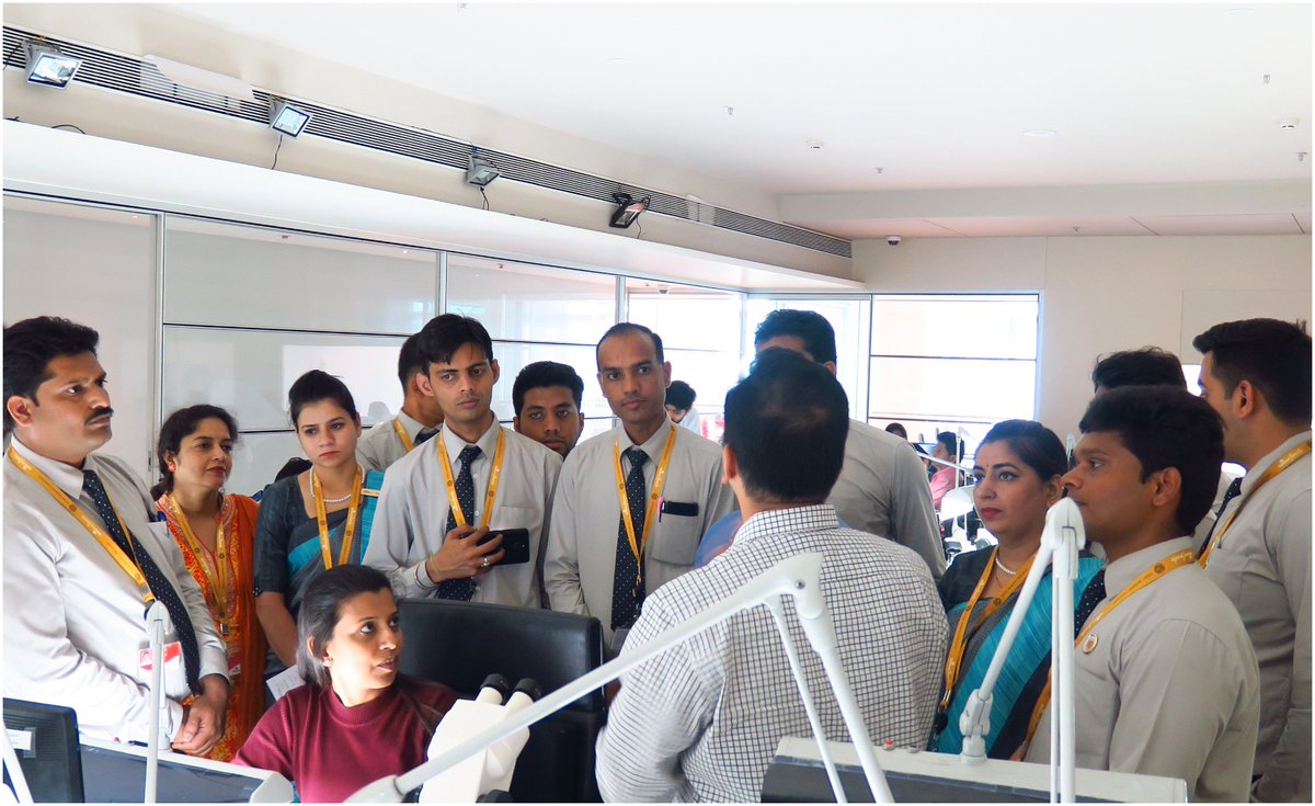 igiworldwide's tweet photo. IGI conducts 'Know Your Diamond' workshop for select store managers, the 'Anmol Ratans' of Reliance Jewels in Mumbai. Cont. 2
#IGI #KnowYourDiamond #RelianceJewels #IGICertified #Diamond #DiamondCertified https://t.co/TLtOxkTs6e