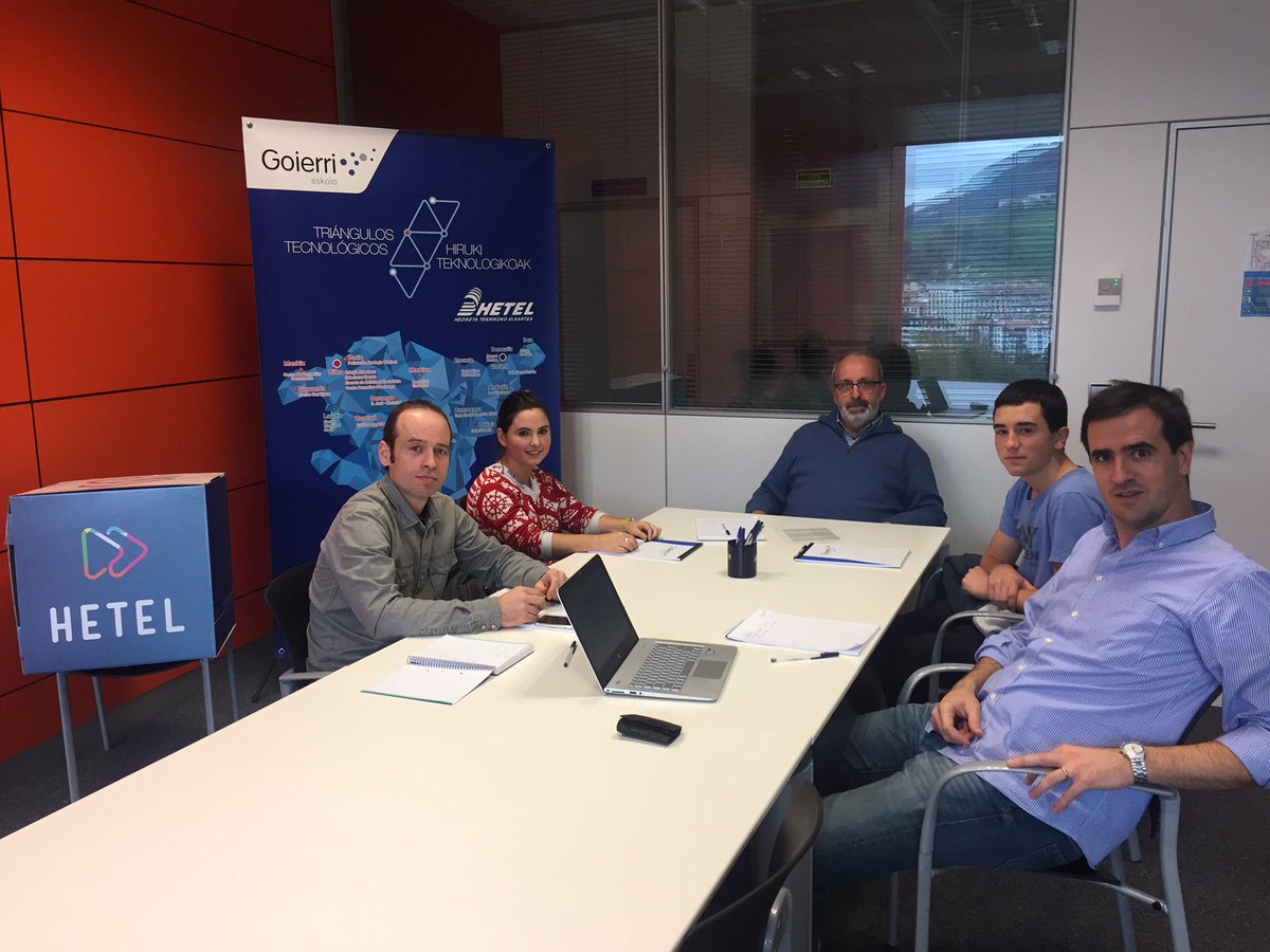 Goierrieskola1's tweet photo. Oso aberasgarria @Goierrieskola1-n burutu dugun #hhtek2017 #abantean #EUVocationalSkills #DiscoverYourTalent Eskerrik asko Garazi Dadebat eta Iker Dorronsoro!!! Orain #hangouts https://t.co/154Z0Al8hP