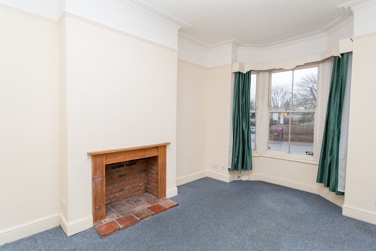 IMYourGroup's tweet photo. *PRICE CHANGE!* Now taking offers in excess of £120,00!

Close to city centre, ground floor flat, original features, central heated! 

NR1! Courtyard! Picture-rails! Potential! Call us today on 01603 457775!!!!!!!! https://t.co/W4OfwcLYSr