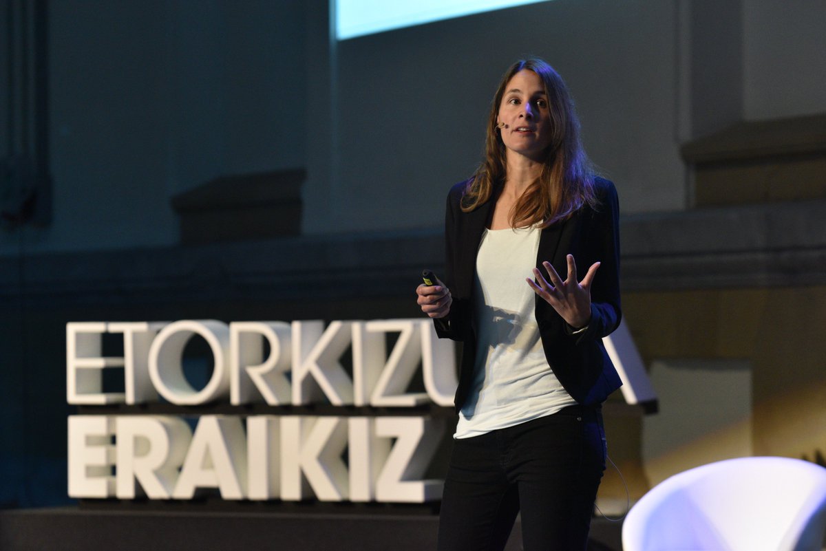 ImanolLasa's tweet image. Anja Heidelberger, researcher at the University of Bern, now explaining us the experience of #Switzerland in direct participation at the local and national level, and how facultative #referendums work there. A real pleasure!