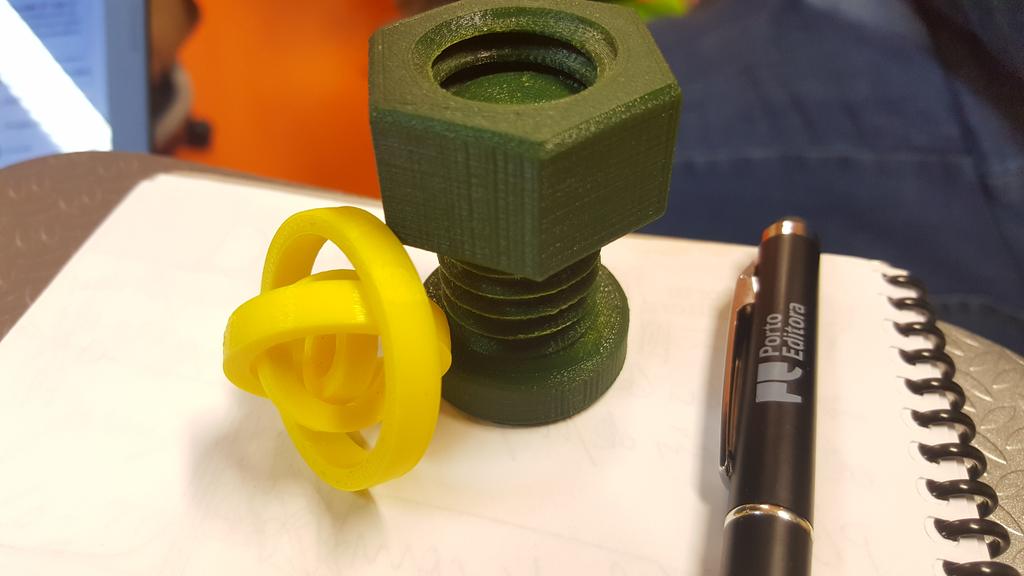 queiruga's tweet photo. #ATELIERforSTEAM Learning 3D printing #Beeverycreative @CarlosCunha1967 @Aguirre3D @zajaczkowska_m @juanmacatedra @eu_schoolnet @scientix_eu https://t.co/6iQpDTFzHF