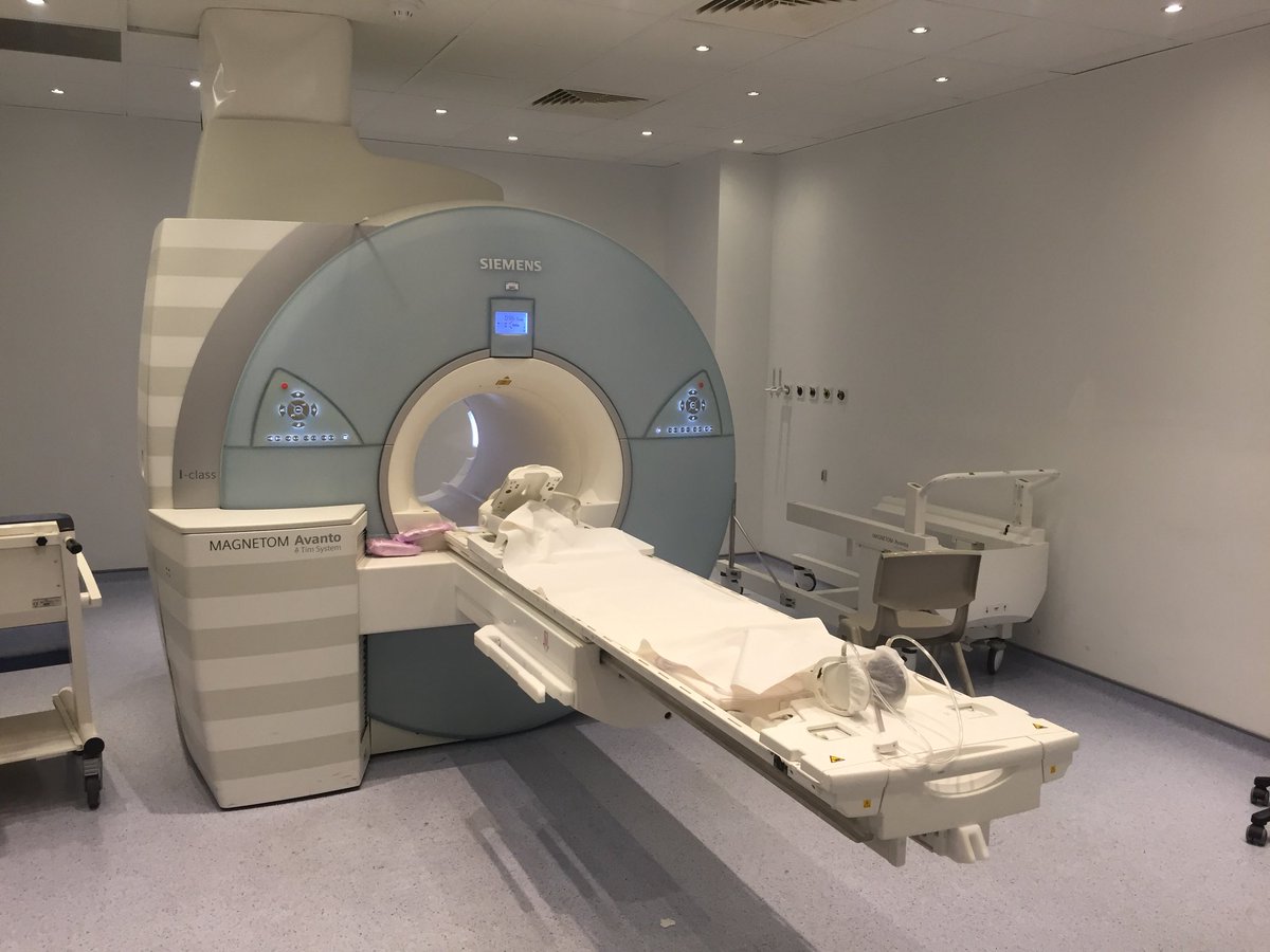 TheTechn0crat's tweet photo. As I wait for an MRI I’m listening to perhaps my favourite podcast episode ever. In it Michael Graziano explores his #attentionschematheory . An inherently simple way of exploring why we have consciousness due to the way that attention works.

https://t.co/zSkMkvbd5U https://t.co/yeB0OeKxiL