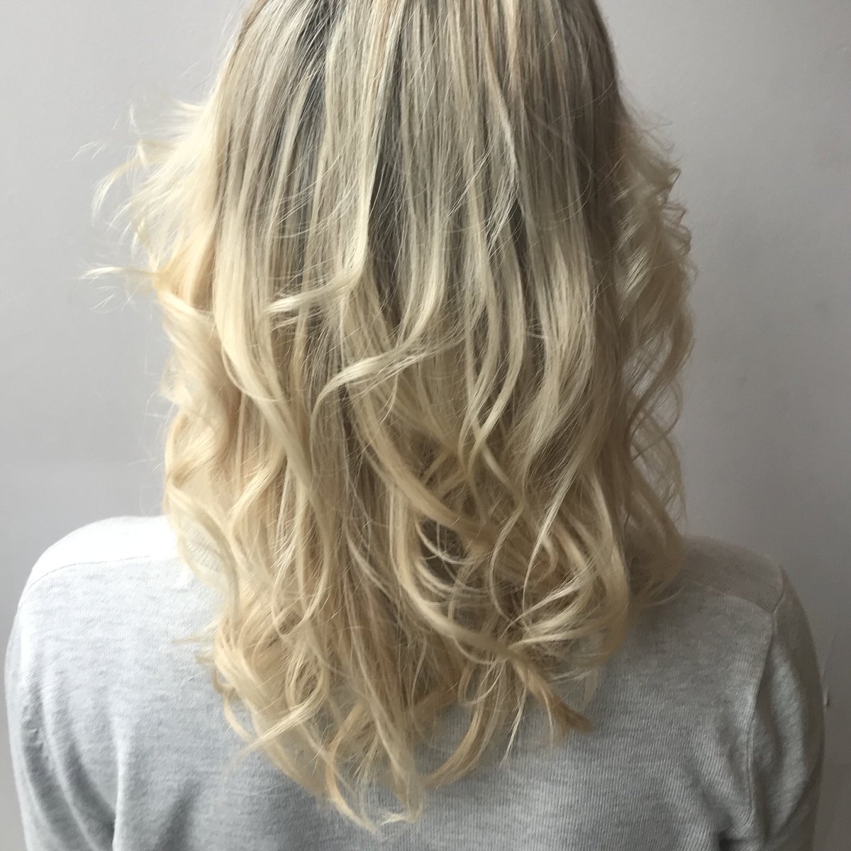 IMBS AVEDA salon&spa tweet media