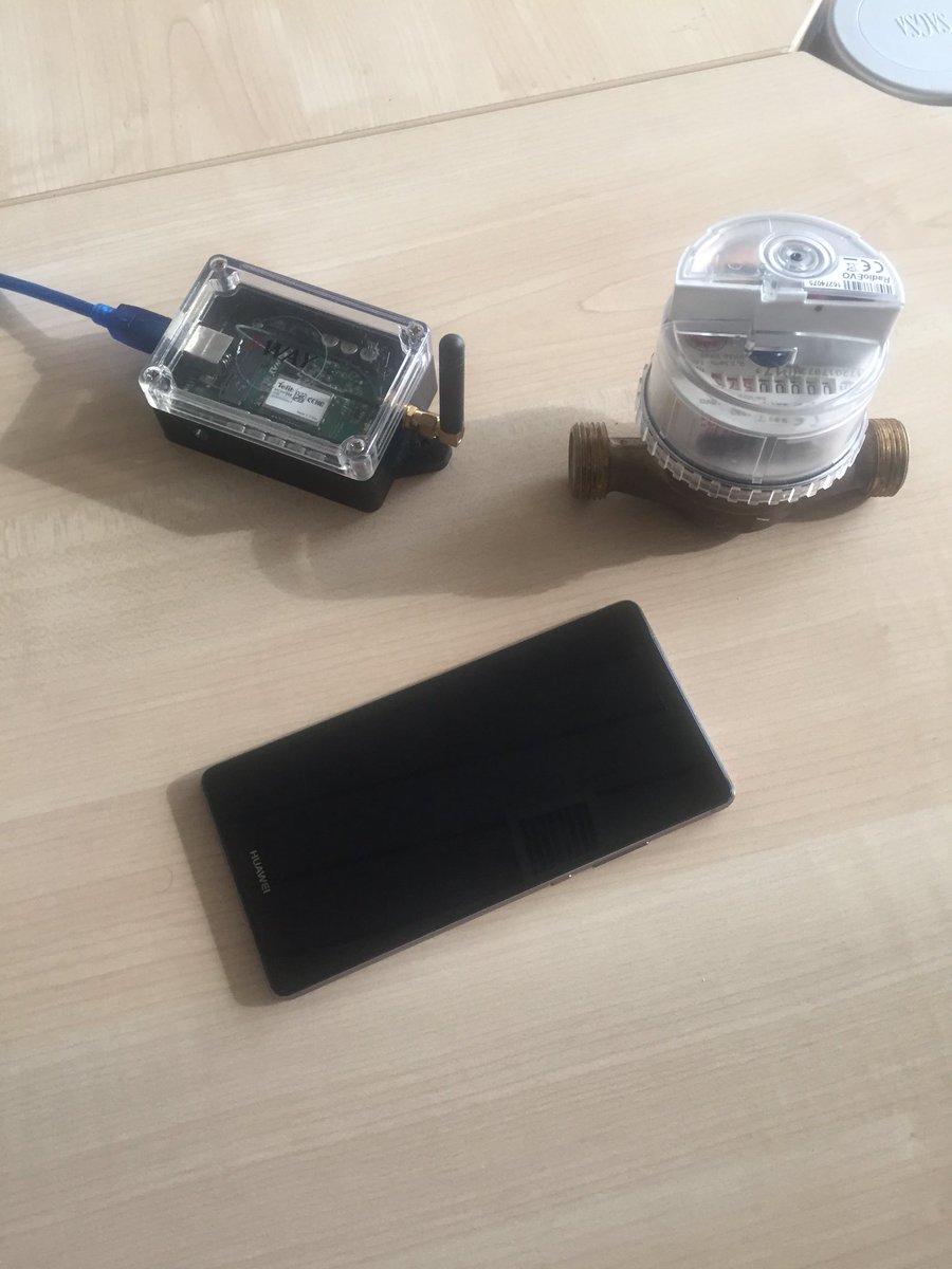crescoppola's tweet photo. Con questi oggetti, la connettività NB-IoT, il CloudComputing è possibile controllare i consumi e l’utilizzo di un bene prezioso come l’acqua. Tutto a distanza e in tempo reale #Innovazione #IoT #retiintelligenti #mobility #cloud https://t.co/5yL83g8bEw