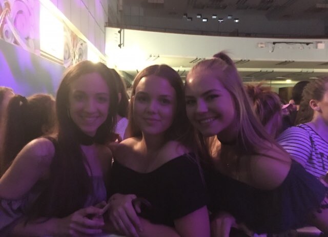 _courtneyheath_'s tweet image. happy 1 year anniversary to meeting @EthanDolan and @GraysonDolan and meeting the people I now call best friends 💜💜💜💜💜 #4ou #4ouperth #dolantwins 

@beandoIan @dankdoIan 
@tayduckworth1