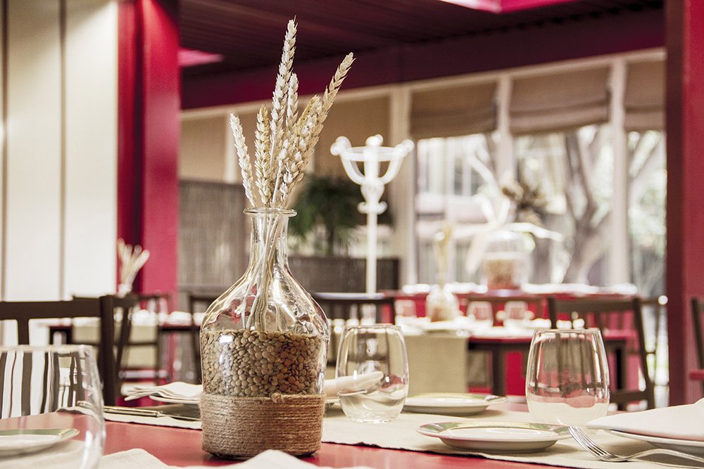 Boloniarestaura's tweet photo. ¿Has visitado nuestra renovada página web?
Puedes consultar en ella nuestra carta, así como los menús de Navidad.
👉 https://t.co/baAoo98Gy0 👈
#boloniarestaurante #atunrojoyretinto #edificioexpo #isladelacartuja #sevilla https://t.co/aLGuWuVc7t
