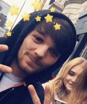 Bene_28_'s tweet photo. Ma cosa ho fatto di bello per meritarmi di conoscerti @Louis_Tomlinson 
#MissYoulsComing https://t.co/eLJ7zjsfI3