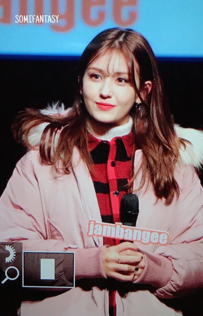 171124 잠뱅이
#얼굴천재 어디안가지,,,,😂
#전소미 #소미 #somi