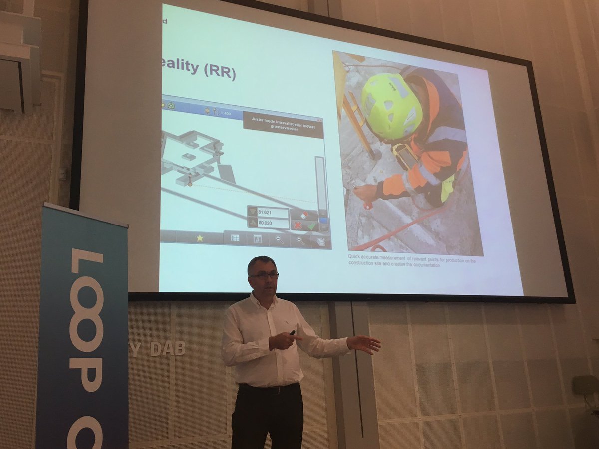 Tech_RevEU's tweet photo. Learning about #smartcity #construction from @PeterBo_MTH. Using robots, VR, AR and big data to improve the work environment, reduce accidents and raise quality of production #LOOPCITY https://t.co/fdfCjyT441