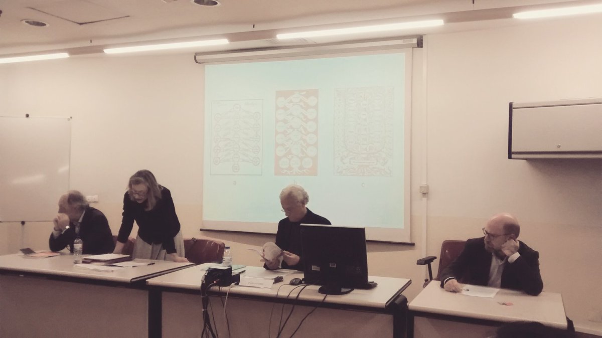 GESCsemiotica's tweet photo. Comienza la conferencia de Paolo Fabbri #ModasModosManeras #Semiotics https://t.co/CnYWZG9RJT