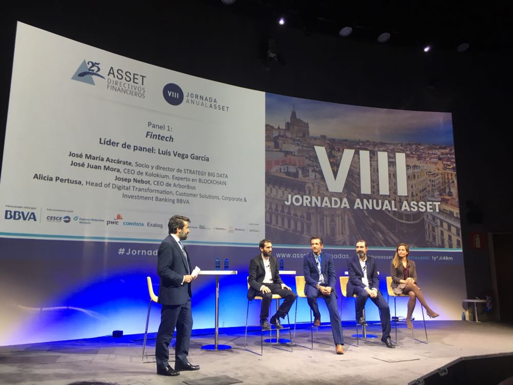 Revolución digital. Qué significa para el financiero. Gran jornada organizada por <a href="/Financieros_es/">Directivo financiero</a>. Excelente panel liderado por <a href="/Luis_vega_74/">⅃Uiꙅ VɘgA García 🇪🇸📻📺</a> con <a href="/AliciaPertusa/">Alicia Pertusa</a> de <a href="/bbva/">BBVA</a> <a href="/jjmoraunix/">José Juan Mora Pérez</a> de <a href="/kolokium/">Kolokium</a> <a href="/AzcarateJM/">José María Azcárate</a> de <a href="/StrategyBigD/">Strategy Big Data</a> y nuestro CEO Josep Nebot de <a href="/Arboribus/">Arboribus</a> Gracias! 🙌🔝🔝