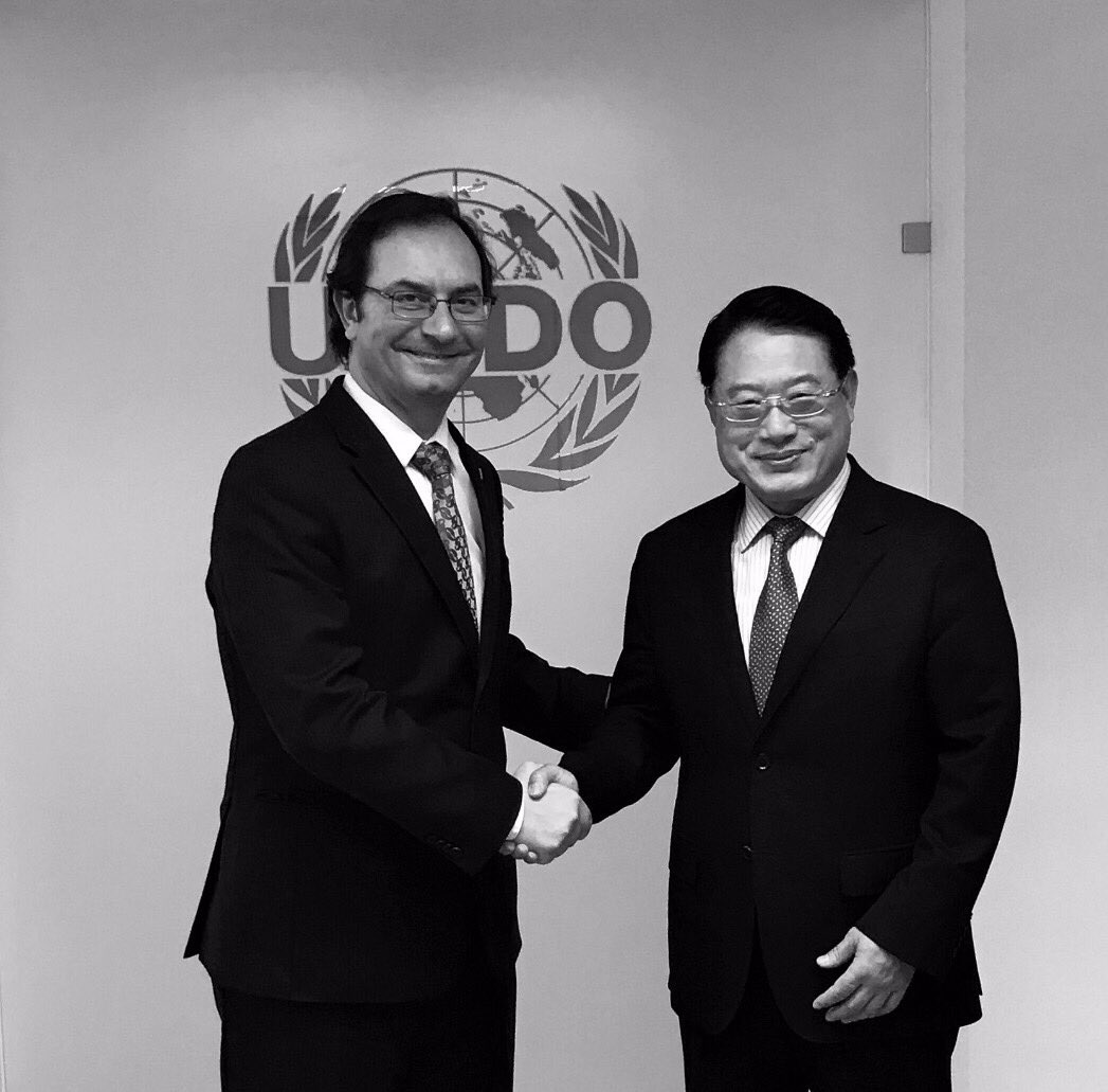 ISOSecGen's tweet photo. Had the pleasure to discuss further cooperation with @UNIDO Director-General at #LDC2017 https://t.co/jX5aCbwRKK