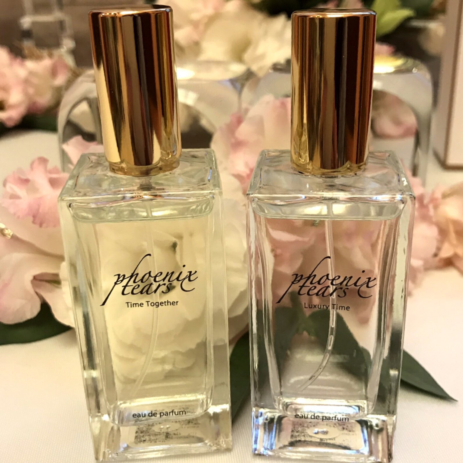 Kuriko Beauty 元宝塚トップスターで女優の凰稀かなめさんがプロデュースしたフレグランスが発売に 2種類どちらもドラマチックないい香り フェニックス ティアーズ ラグジュアリータイム タイムトゥギャザー 各50ml 8500 18年2月1日発売 凰稀