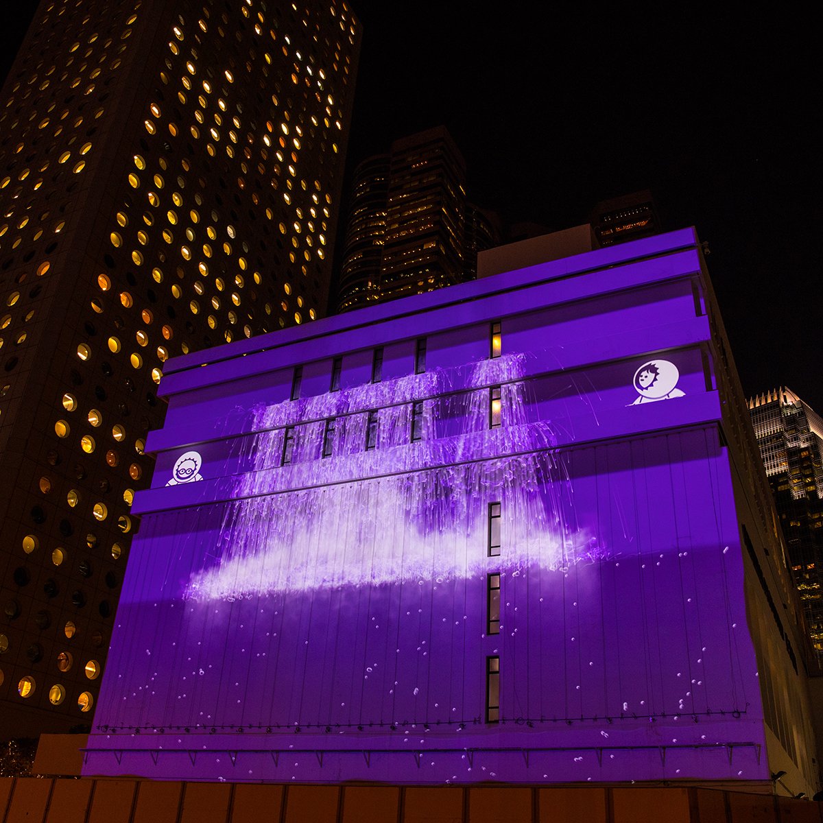 discoverhk's tweet photo. Don't miss enchanting light projections &amp; installations at major landmarks and buildings in #HongKong, 23-25 Nov. https://t.co/L6Fwn1tvsq https://t.co/KAnbLy00er
